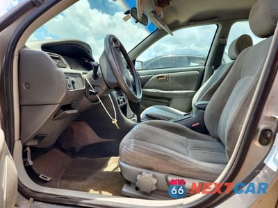 Zdjęcie 7 z 12 samochodu: 2001 TOYOTA CAMRY LE VIN:4T1BG22K01U058789 - miniatura
