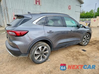 Trzecie zdjęcie samochodu z tyłu: 2024 FORD ESCAPE PLATINUM VIN:1FMCU9JA2RUA71604 - miniatura