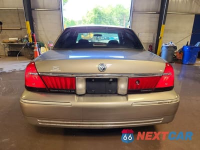 Zdjęcie 6 z 12 samochodu: 2002 MERCURY GRAND MARQUIS GS VIN:2MEFM74W02X664503 - miniatura