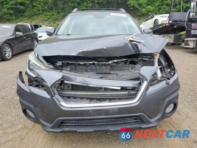 Piąte zdjęcie samochodu w środku: 2019 SUBARU OUTBACK 2.5I LIMITED VIN:4S4BSANC1K3295800 - miniatura