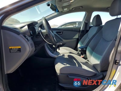 Zdjęcie 7 z 12 samochodu: 2013 HYUNDAI ELANTRA GLS VIN:KMHDH4AE7DU556070 - miniatura