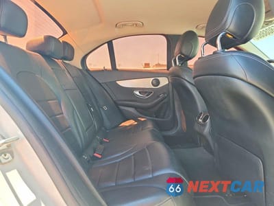 Zdjęcie 10 z 12 samochodu: 2016 MERCEDES-BENZ C 300 VIN:55SWF4JB5GU151846 - miniatura