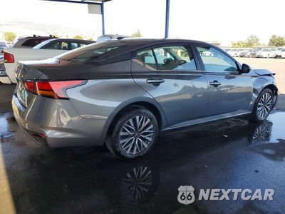 Trzecie zdjęcie samochodu z tyłu: 2026 NISSAN ALTIMA SV VIN:1N4BL4DV0TN322342 - miniatura