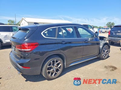 Trzecie zdjęcie samochodu z tyłu: 2021 BMW X1 XDRIVE28I VIN:WBXJG9C07M5S14186 - miniatura