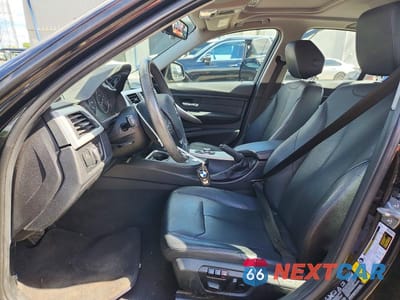 Zdjęcie 7 z 12 samochodu: 2013 BMW 328 XI VIN:WBA3B3G50DNP38526 - miniatura
