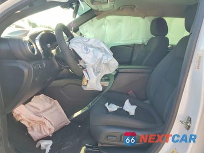 Zdjęcie 7 z 13 samochodu: 2022 CHEVROLET BLAZER 2LT VIN:3GNKBHR45NS115062 - miniatura