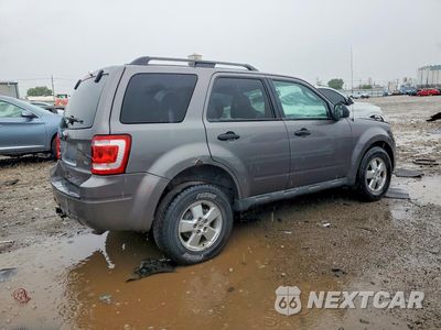 Trzecie zdjęcie samochodu z tyłu: 2010 FORD ESCAPE XLT VIN:1FMCU9DG5AKB42469 - miniatura