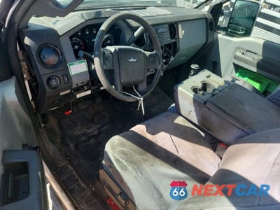 Zdjęcie 8 z 12 samochodu: 2016 FORD F450 SUPER DUTY VIN:1FDUF4GY9GEC07630 - miniatura