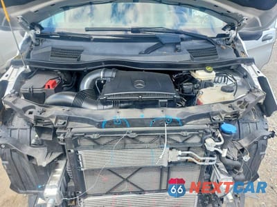 Zdjęcie 11 z 12 samochodu: 2021 MERCEDES-BENZ METRIS VIN:W1WV0FEY9M3913078 - miniatura
