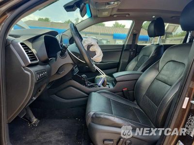 Zdjęcie 7 z 12 samochodu: 2019 HYUNDAI TUCSON ULTIMATE VIN:KM8J33AL6KU022047 - miniatura