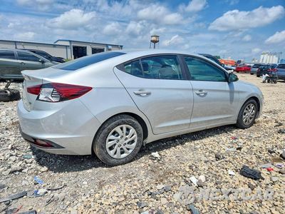 Trzecie zdjęcie samochodu z tyłu: 2019 HYUNDAI ELANTRA SE VIN:5NPD74LF0KH471558 - miniatura