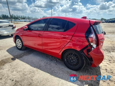 Drugie zdjęcie samochodu z przodu: 2016 TOYOTA PRIUS C ONE VIN:JTDKDTB33G1131305 - miniatura