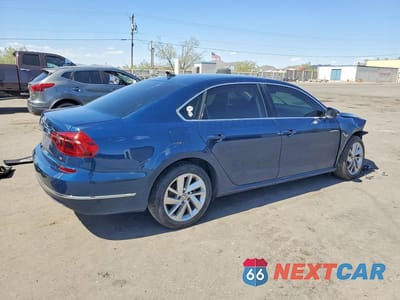 Trzecie zdjęcie samochodu z tyłu: 2018 VOLKSWAGEN PASSAT SE VIN:1VWBA7A34JC043342 - miniatura
