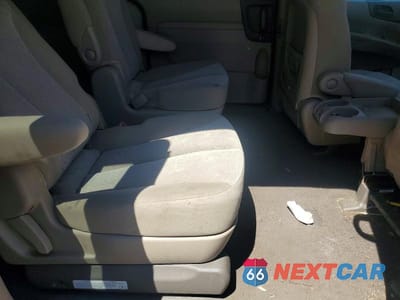 Zdjęcie 11 z 13 samochodu: 2010 KIA SEDONA LX VIN:KNDMG4C33A6340803 - miniatura