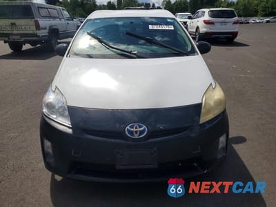 Piąte zdjęcie samochodu w środku: 2010 TOYOTA PRIUS II VIN:JTDKN3DU4A5093117 - miniatura