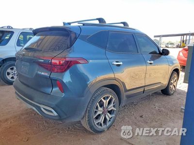 Trzecie zdjęcie samochodu z tyłu: 2021 KIA SELTOS SX VIN:KNDETCA23M7142306 - miniatura