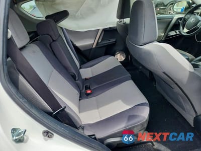 Zdjęcie 11 z 13 samochodu: 2015 TOYOTA RAV4 XLE VIN:JTMRFREV0FD154692 - miniatura