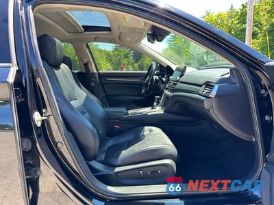 Zdjęcie 7 z 10 samochodu: 2018 HONDA ACCORD TOURING VIN:1HGCV1F97JA085040 - miniatura