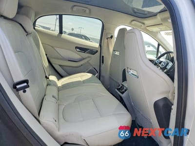 Zdjęcie 11 z 13 samochodu: 2019 JAGUAR I-PACE FIRST EDITION VIN:SADHD2S1XK1F76241 - miniatura