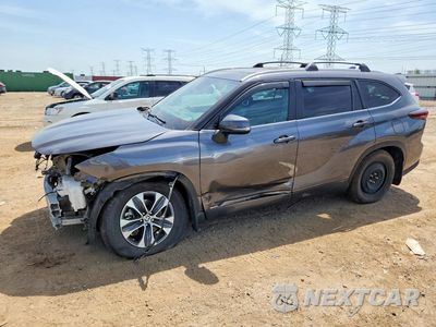 2024 TOYOTA HIGHLANDER HYBRID XLE 5TDKBRCHXRS142200 - główne zdjęcie licytacji z USA - miniatura