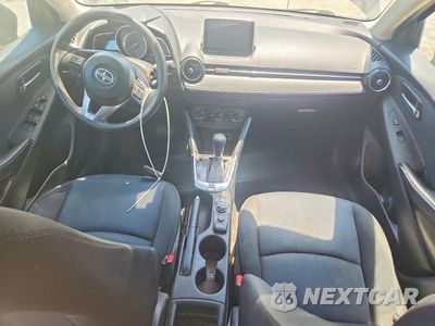 Zdjęcie 8 z 13 samochodu: 2016 SCION IA BASE VIN:3MYDLBZV0GY127450 - miniatura