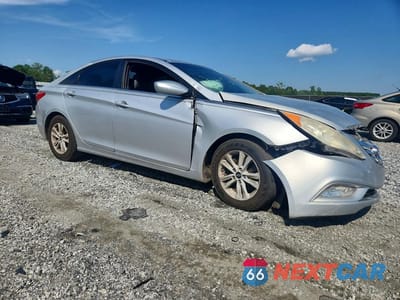 Czwarte zdjęcie samochodu z boku: 2013 HYUNDAI SONATA GLS VIN:5NPEB4AC8DH516132 - miniatura