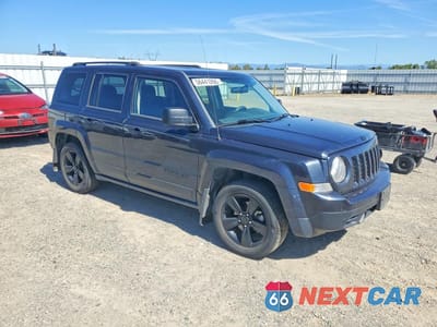 Czwarte zdjęcie samochodu z boku: 2014 JEEP PATRIOT SPORT VIN:1C4NJPBA9ED893495 - miniatura