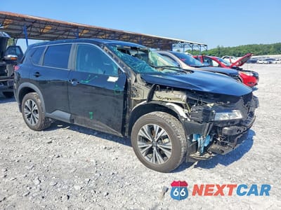 Czwarte zdjęcie samochodu z boku: 2023 NISSAN ROGUE SV VIN:5N1BT3BB6PC691300 - miniatura