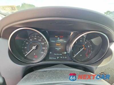 Zdjęcie 9 z 12 samochodu: 2019 JAGUAR XE PREMIUM VIN:SAJAD4FX2KCP51897 - miniatura