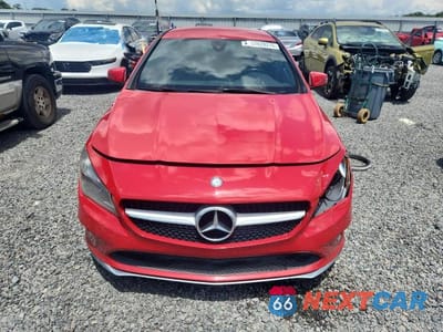 Piąte zdjęcie samochodu w środku: 2018 MERCEDES-BENZ CLA 250 VIN:WDDSJ4EB4JN510367 - miniatura