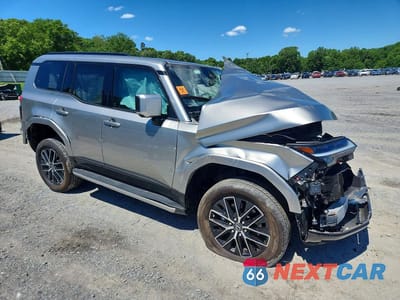 Czwarte zdjęcie samochodu z boku: 2024 LEXUS GX 550 PREMIUM+ VIN:JTJTBCDX3R5005707 - miniatura