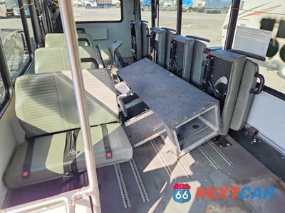 Zdjęcie 6 z 12 samochodu: 2019 FORD E450 SHUTTLE BUS VIN:1FDFE4FS5KDC61188 - miniatura