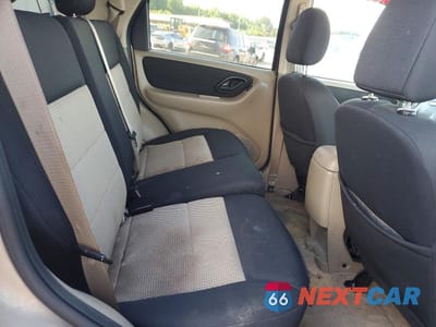 Zdjęcie 11 z 13 samochodu: 2007 FORD ESCAPE XLT VIN:1FMYU03137KA06543 - miniatura