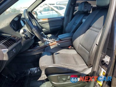 Zdjęcie 7 z 12 samochodu: 2011 BMW X5 XDRIVE50I VIN:5UXZV8C54BL417300 - miniatura