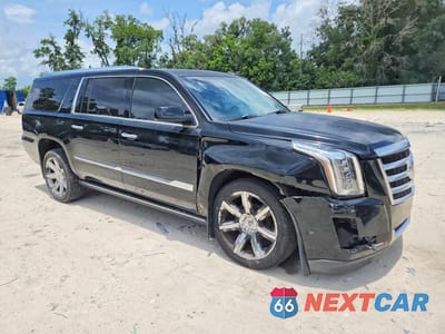 Czwarte zdjęcie samochodu z boku: 2015 CADILLAC ESCALADE ESV PREMIUM VIN:1GYS3JKJ4FR161090 - miniatura