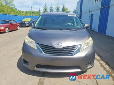 Piąte zdjęcie samochodu w środku: 2011 TOYOTA SIENNA LE VIN:5TDKK3DC6BS049406 - miniatura