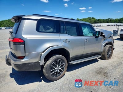 Trzecie zdjęcie samochodu z tyłu: 2024 LEXUS GX 550 PREMIUM+ VIN:JTJTBCDX3R5005707 - miniatura