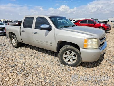 Czwarte zdjęcie samochodu z boku: 2007 CHEVROLET SILVERADO K1500 CREW CAB VIN:3GCEK13MX7G541339 - miniatura