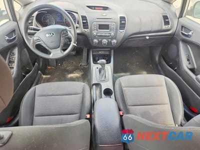 Zdjęcie 8 z 12 samochodu: 2014 KIA FORTE LX VIN:KNAFX4A62E5145659 - miniatura