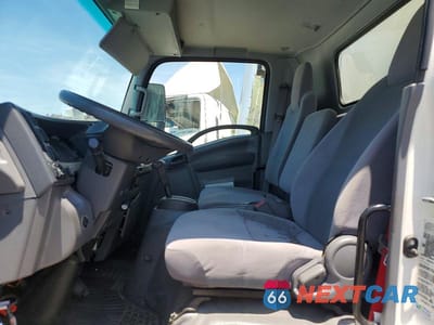 Zdjęcie 7 z 13 samochodu: 2022 ISUZU NPR HD DELIVERY TRUCK VIN:54DC4W1D1NS201466 - miniatura