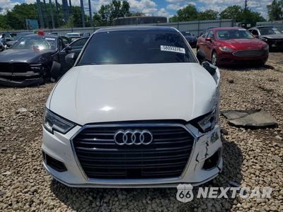 Piąte zdjęcie samochodu w środku: 2018 AUDI A3 PREMIUM VIN:WAUB8GFFXJ1090188 - miniatura