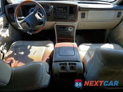 Zdjęcie 8 z 13 samochodu: 2002 CADILLAC ESCALADE LUXURY VIN:1GYEK63N82R276686 - miniatura