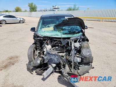 Piąte zdjęcie samochodu w środku: 2016 BMW I3 BEV VIN:WBY1Z2C5XGV556700 - miniatura