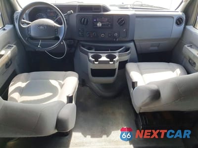 Zdjęcie 8 z 13 samochodu: 2011 FORD ECONOLINE E350 VIN:1FBNE3BL7BDB18174 - miniatura