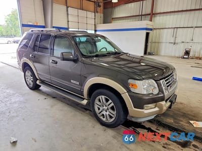 Czwarte zdjęcie samochodu z boku: 2007 FORD EXPLORER EDDIE BAUER VIN:1FMEU74E47UB80266 - miniatura