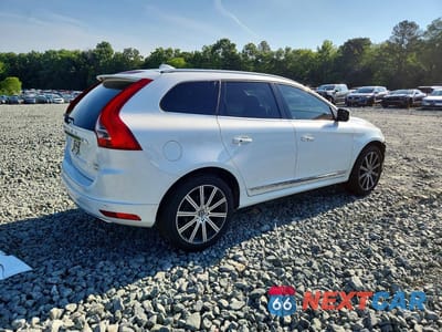 Trzecie zdjęcie samochodu z tyłu: 2017 VOLVO XC60 T6 INSCRIPTION VIN:YV449MRU9H2122678 - miniatura