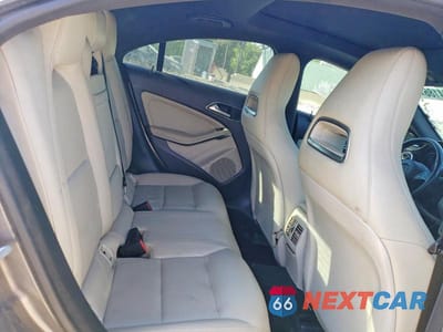 Zdjęcie 10 z 12 samochodu: 2015 MERCEDES-BENZ CLA 250 VIN:WDDSJ4EB9FN273544 - miniatura