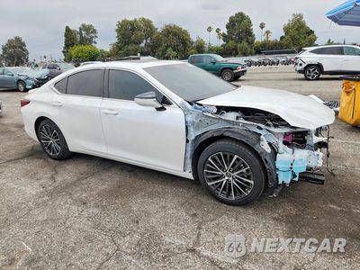Czwarte zdjęcie samochodu z boku: 2025 LEXUS ES 300H BASE VIN:58ADA1C10SU071918 - miniatura