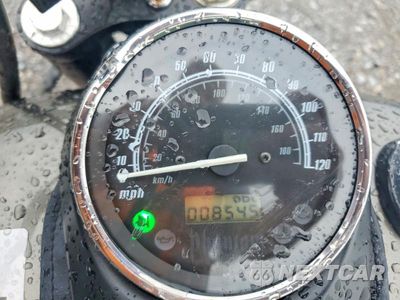 Zdjęcie 7 z 9 samochodu: 2014 HONDA VT750 C2B VIN:JH2RC5373EK400321 - miniatura