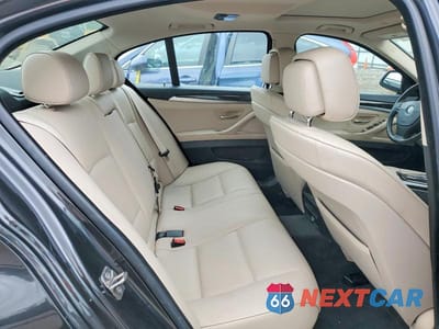 Zdjęcie 10 z 12 samochodu: 2013 BMW 528 XI VIN:WBAXH5C59DDW12950 - miniatura